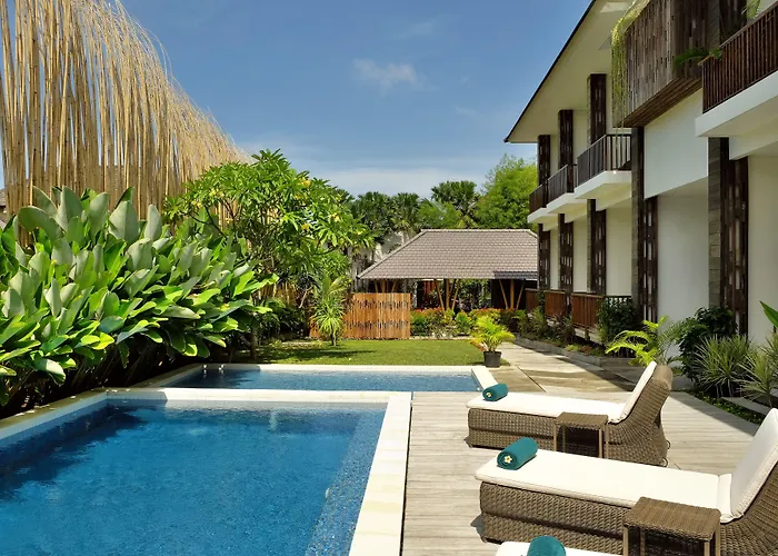 فندق Cove Tevana 4*